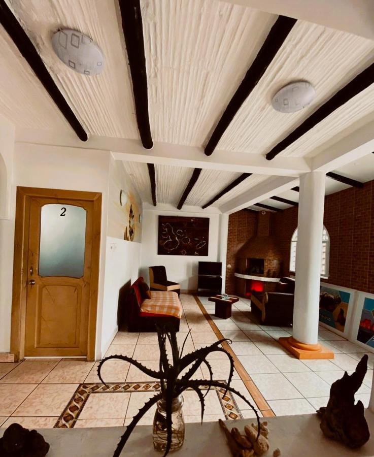 Hotel Crossman Puerto Ayora  Dış mekan fotoğraf