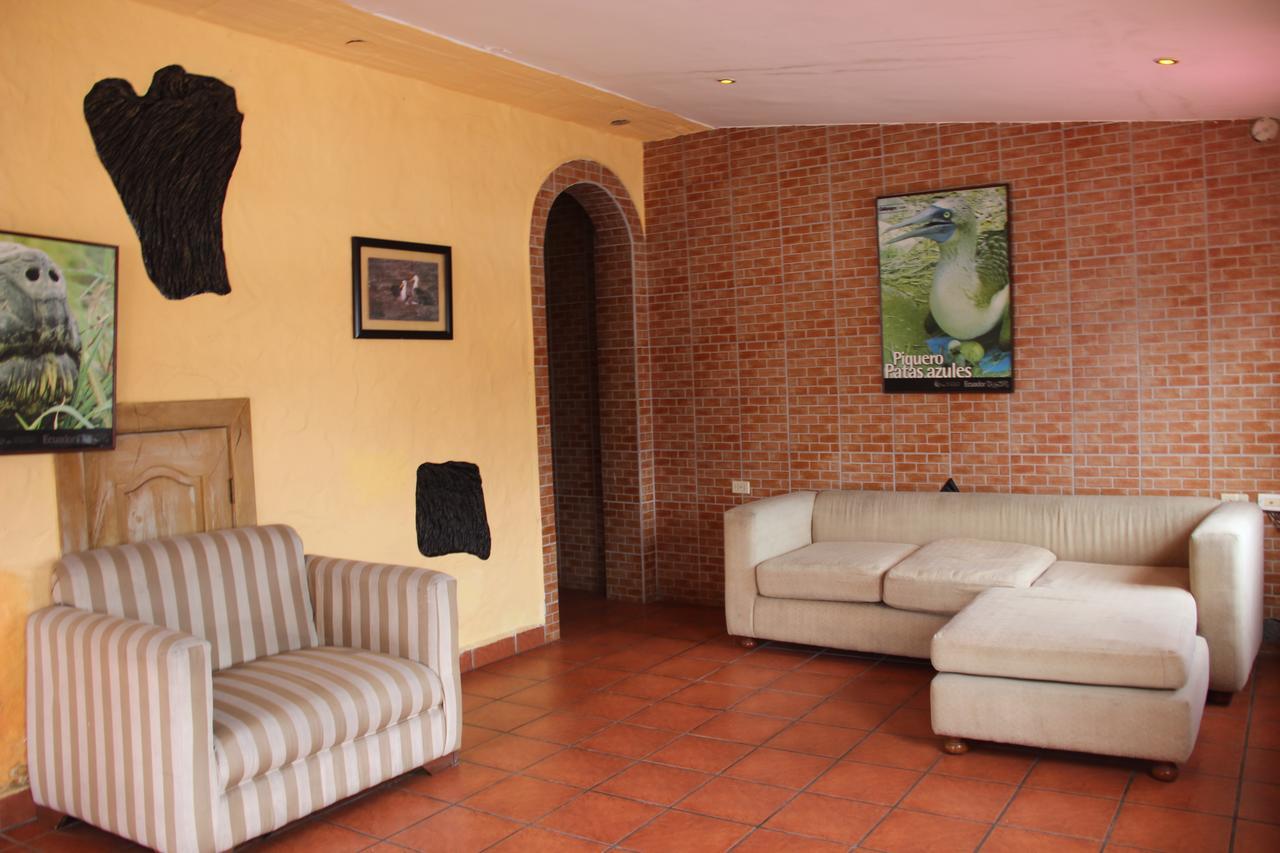 Hotel Crossman Puerto Ayora  Dış mekan fotoğraf