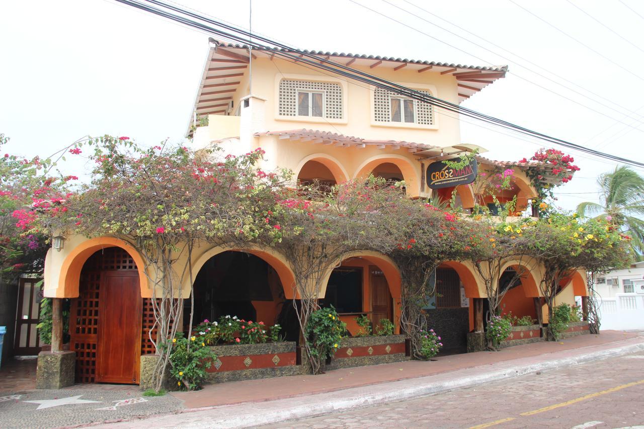 Hotel Crossman Puerto Ayora  Dış mekan fotoğraf