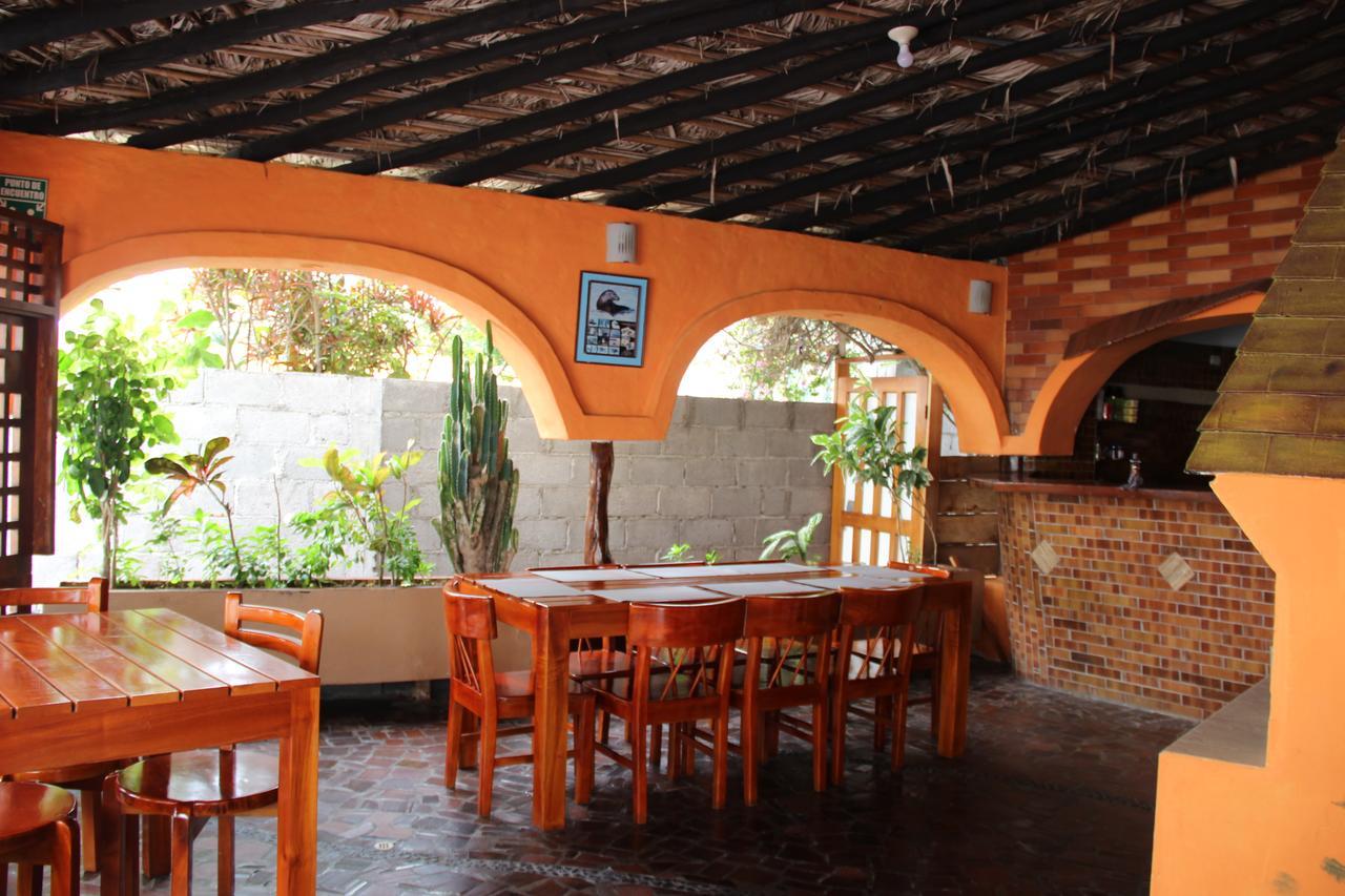 Hotel Crossman Puerto Ayora  Dış mekan fotoğraf