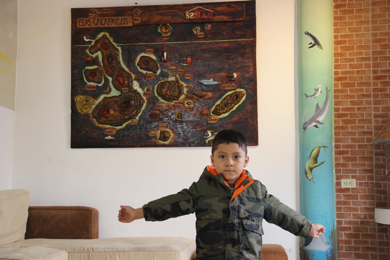 Hotel Crossman Puerto Ayora  Dış mekan fotoğraf