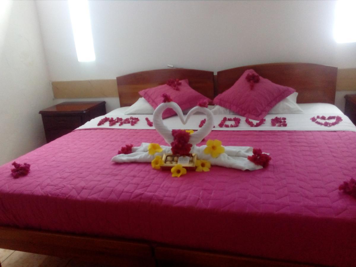 Hotel Crossman Puerto Ayora  Dış mekan fotoğraf