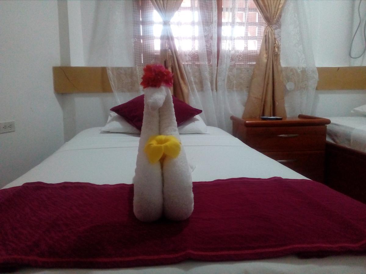 Hotel Crossman Puerto Ayora  Dış mekan fotoğraf