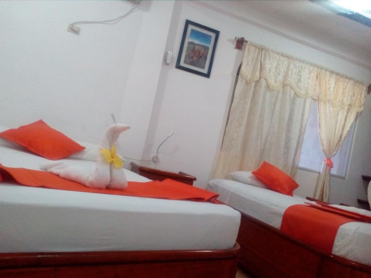 Hotel Crossman Puerto Ayora  Dış mekan fotoğraf