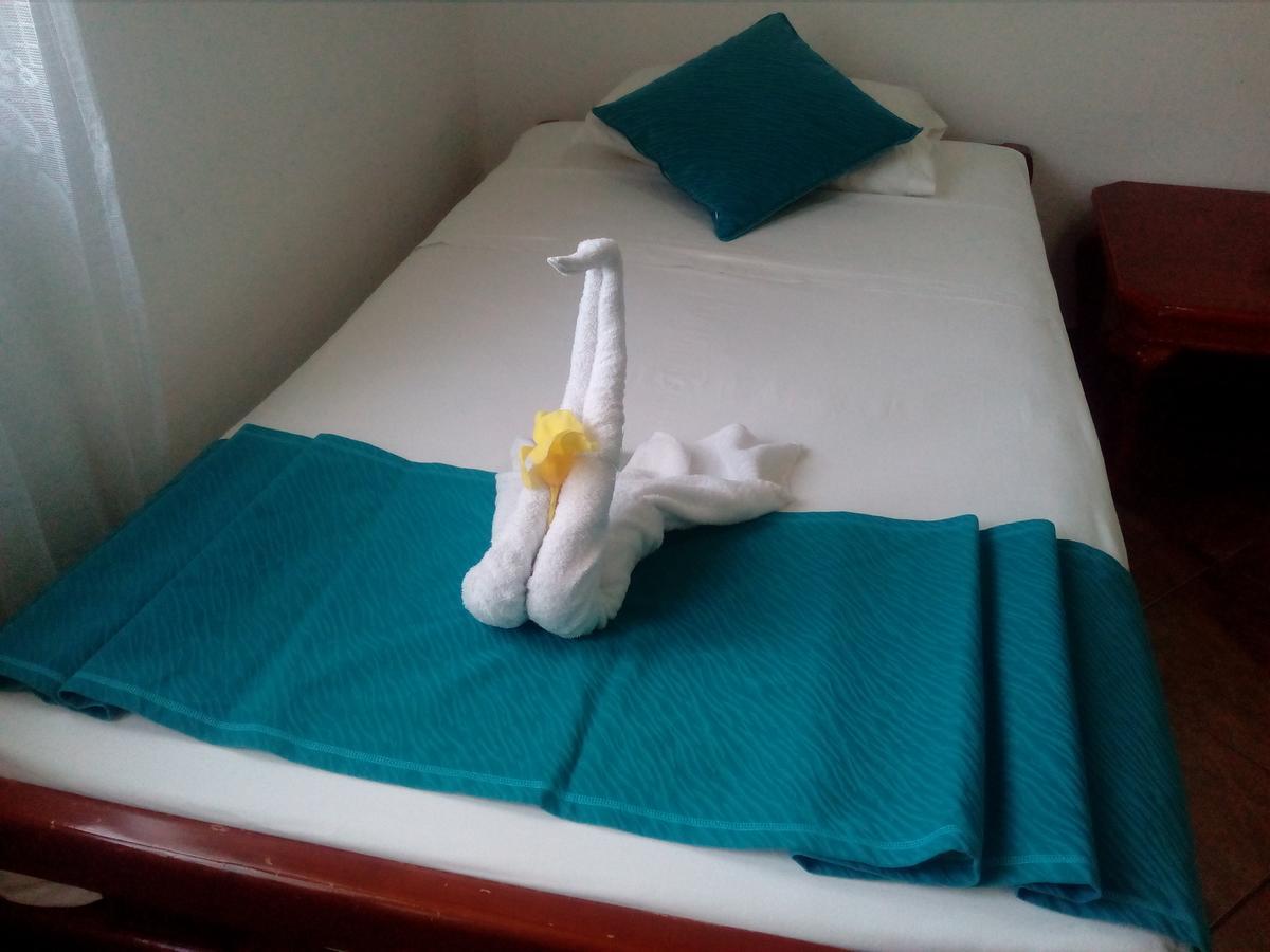 Hotel Crossman Puerto Ayora  Dış mekan fotoğraf