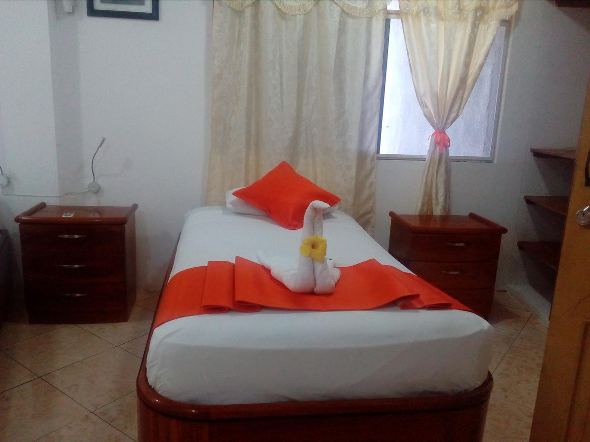 Hotel Crossman Puerto Ayora  Dış mekan fotoğraf