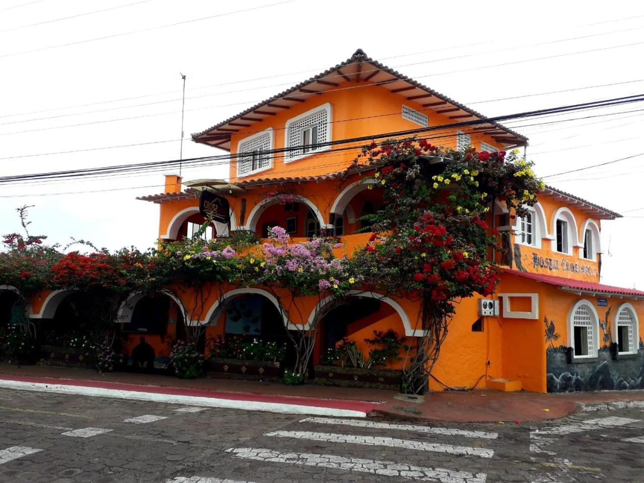 Hotel Crossman Puerto Ayora  Dış mekan fotoğraf