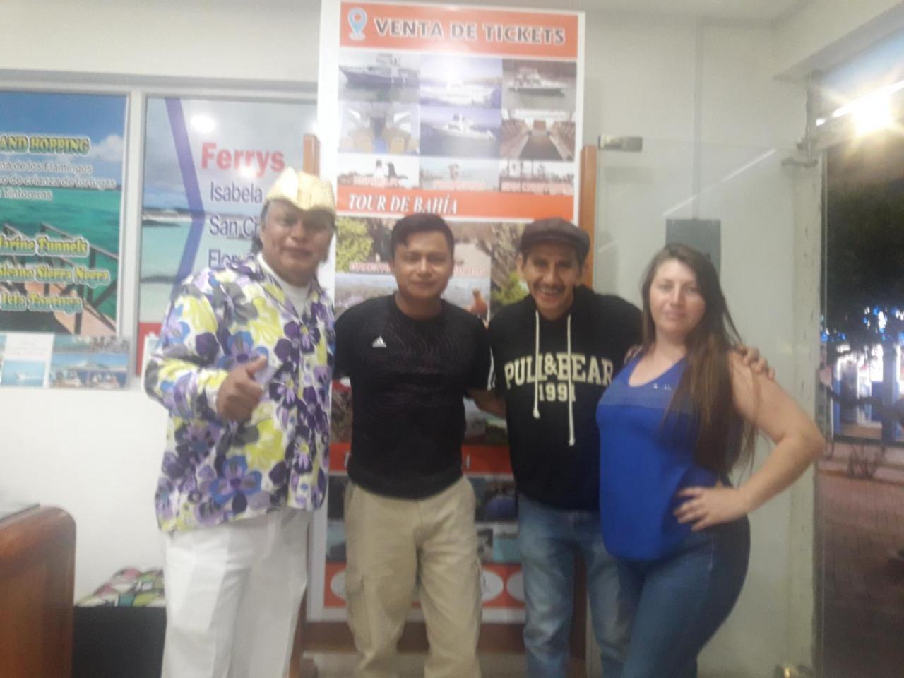 Hotel Crossman Puerto Ayora  Dış mekan fotoğraf