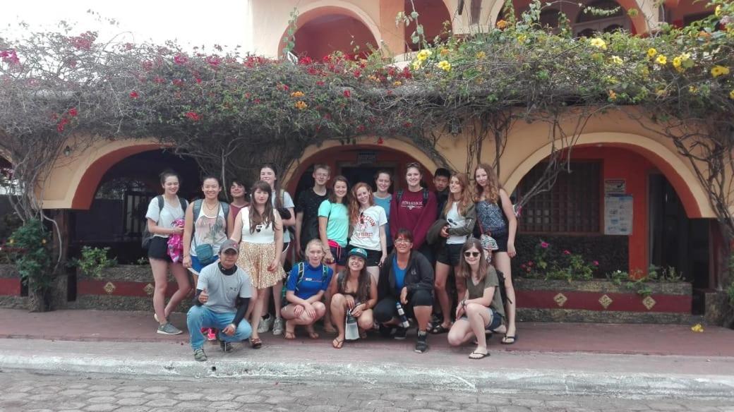 Hotel Crossman Puerto Ayora  Dış mekan fotoğraf